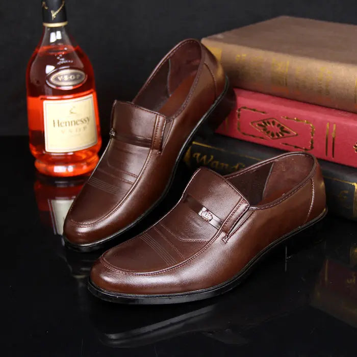 New Men's Business Suits And Casual Leather Shoes - Pre2brand