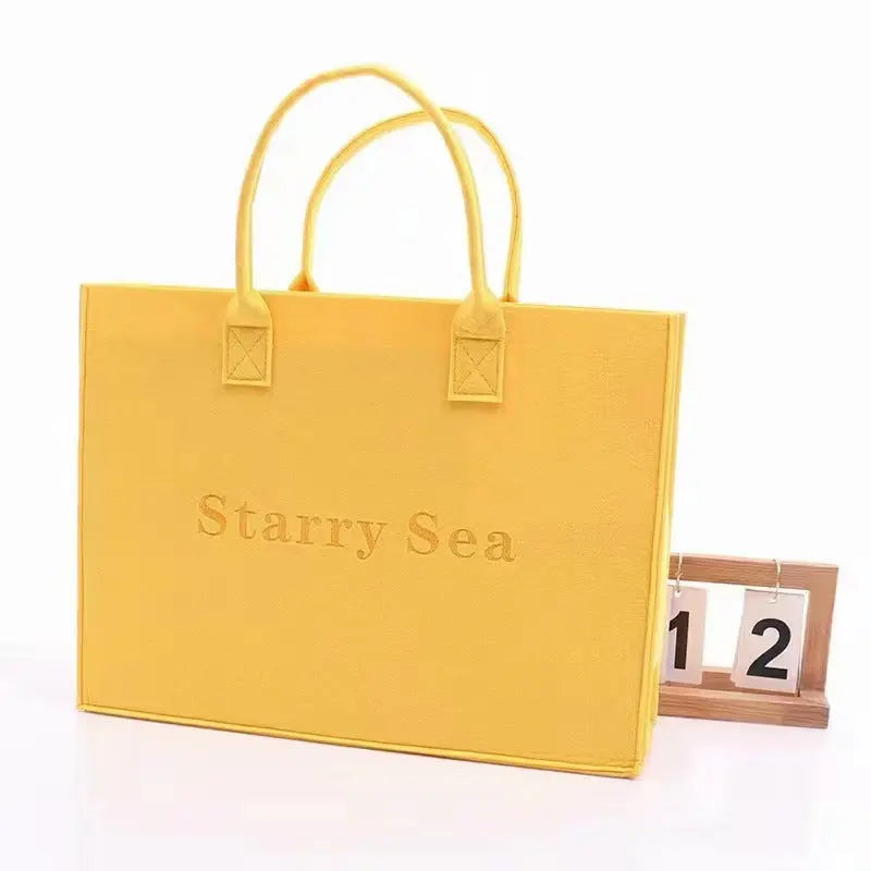 Simple And Versatile Large Capacity One Shoulder Letter Felt Bag - Pre2brand