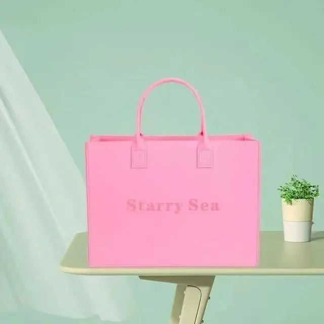Simple And Versatile Large Capacity One Shoulder Letter Felt Bag - Pre2brand