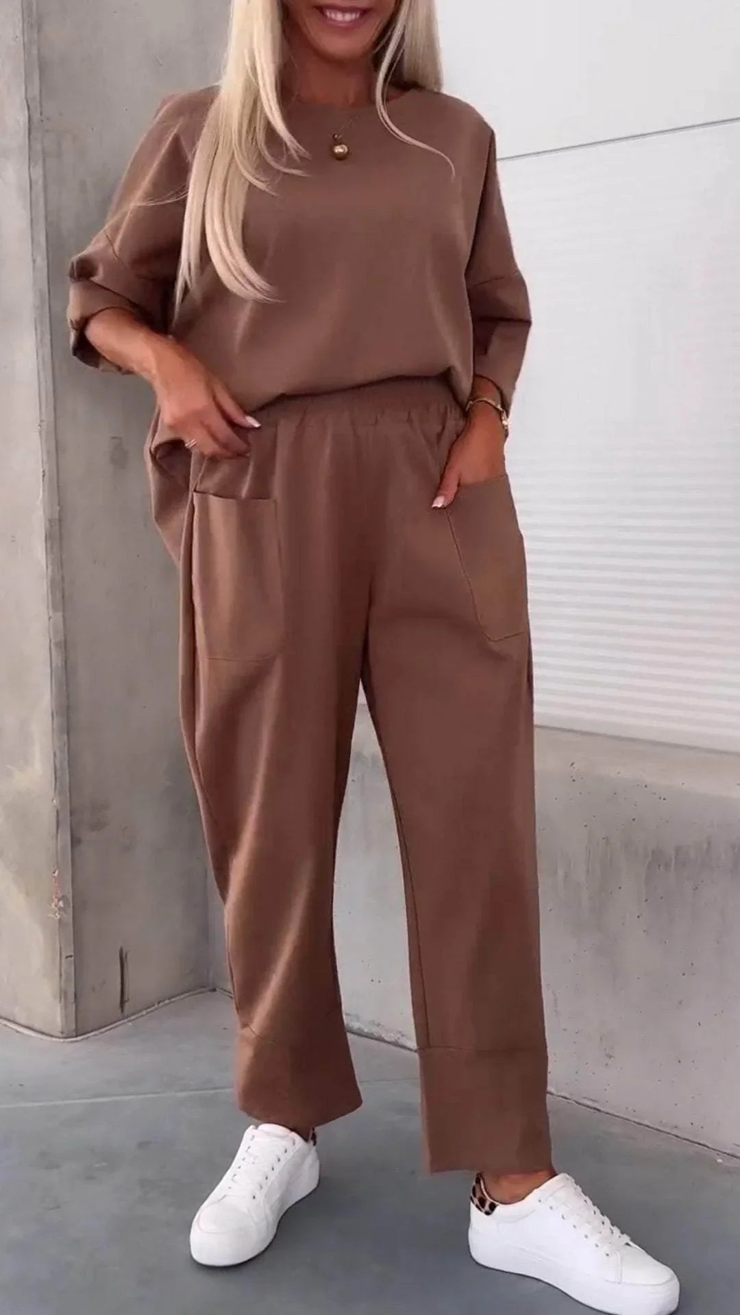 Two - piece Solid Color Round Neck Cropped Pants Set - Pre2brand